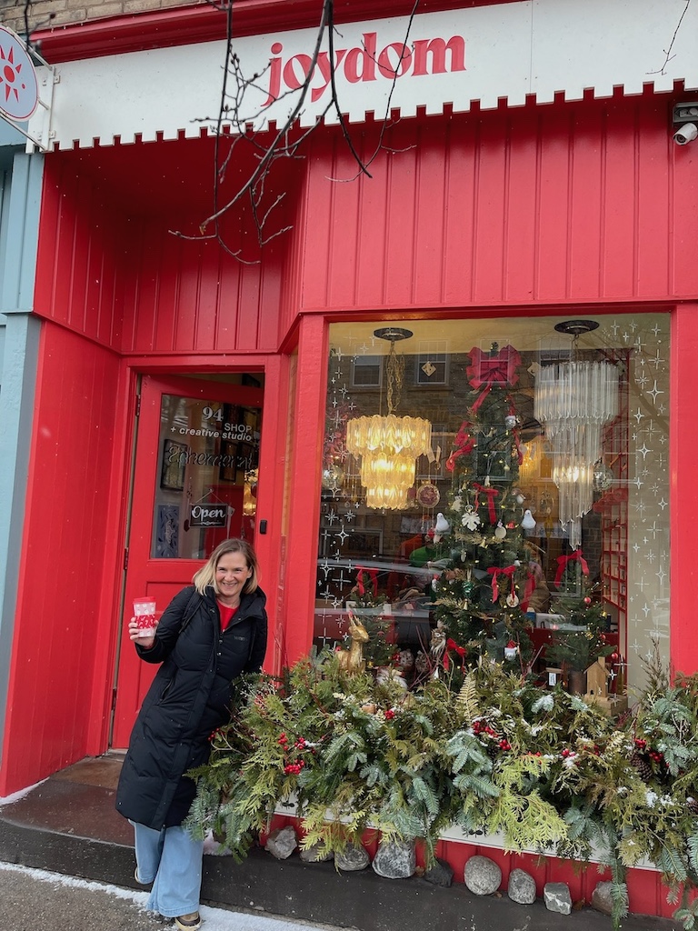 First weekend of December Christmas weekend getaway