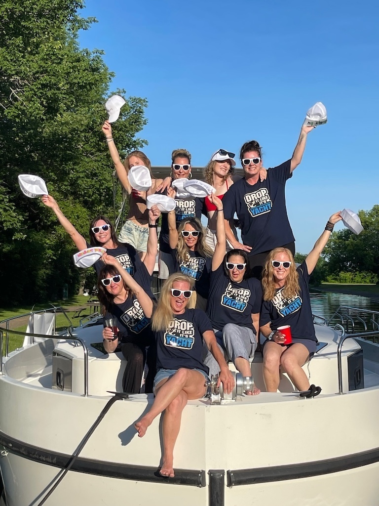 Group travel for women Canada on a Le Boat Trip